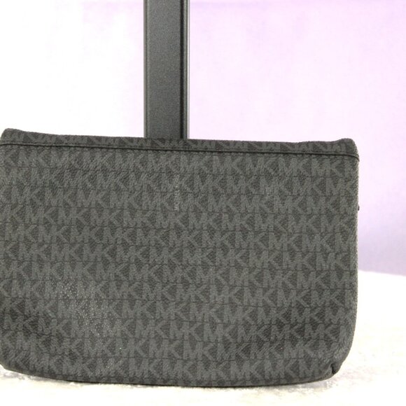 Michael Kors Jet Set Signature Black Chain Wristlet Pouch - Picture 3 of 5